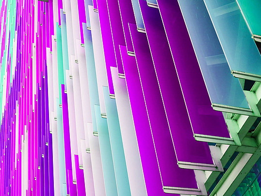 制造业中的 5 个高影响力有机玻璃用例