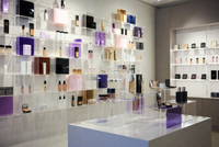 //ilrorwxhpjinlq5p.ldycdn.com/cloud/pqBpiKnllqSRqlqrpnqlip/Modern-Retail-Acrylic-Display-Wall.jpg